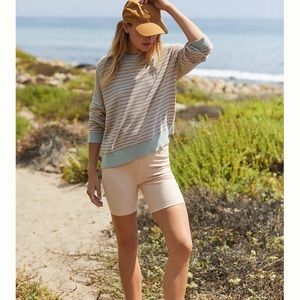 SPIRITUAL GANGSTER GEMMA EASY CREW SWEATER. NWT. Size L.